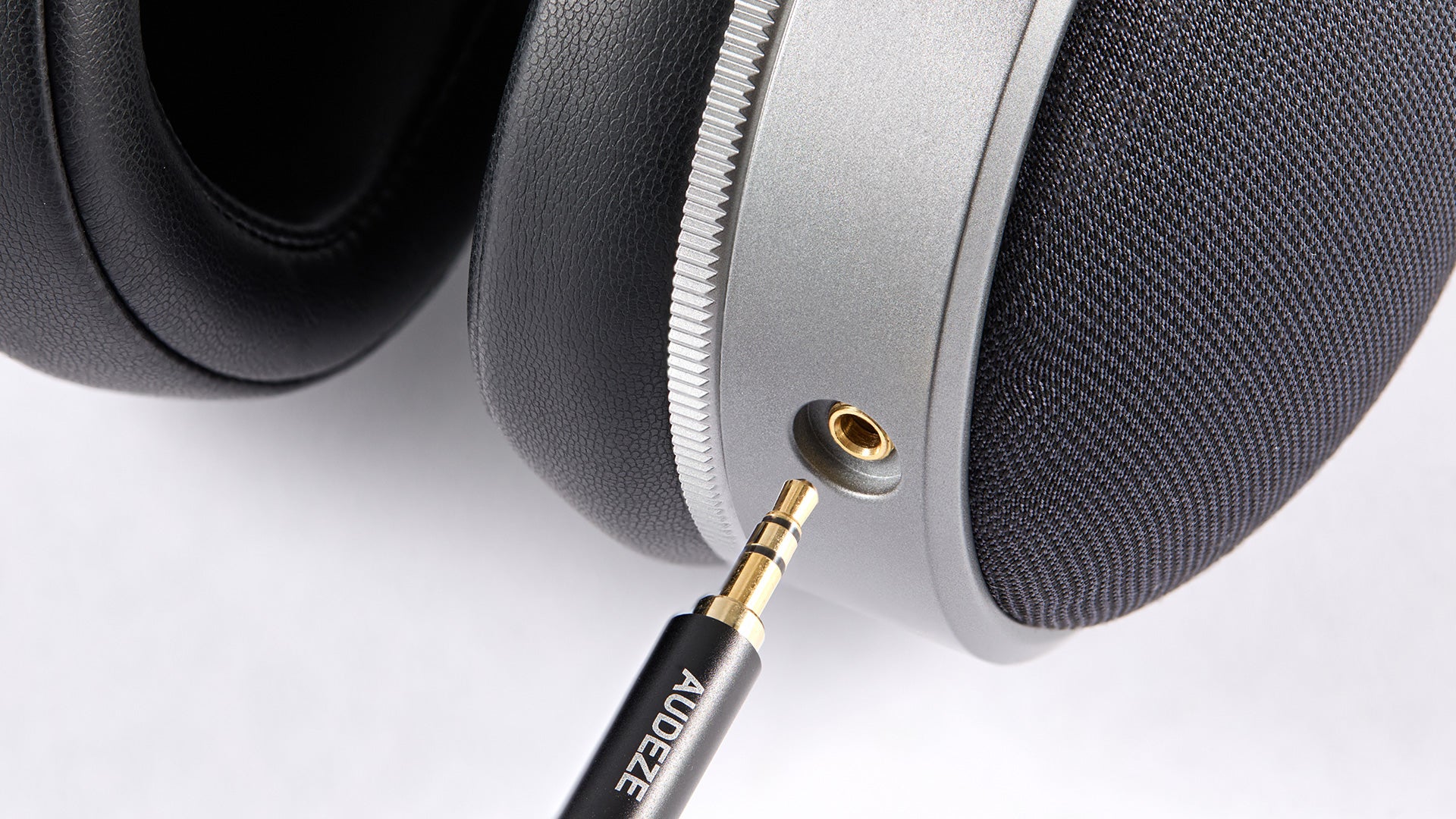 Audeze LCD-S20 Closed Back Planar Headphones (Black w/ Gray) - Image 6