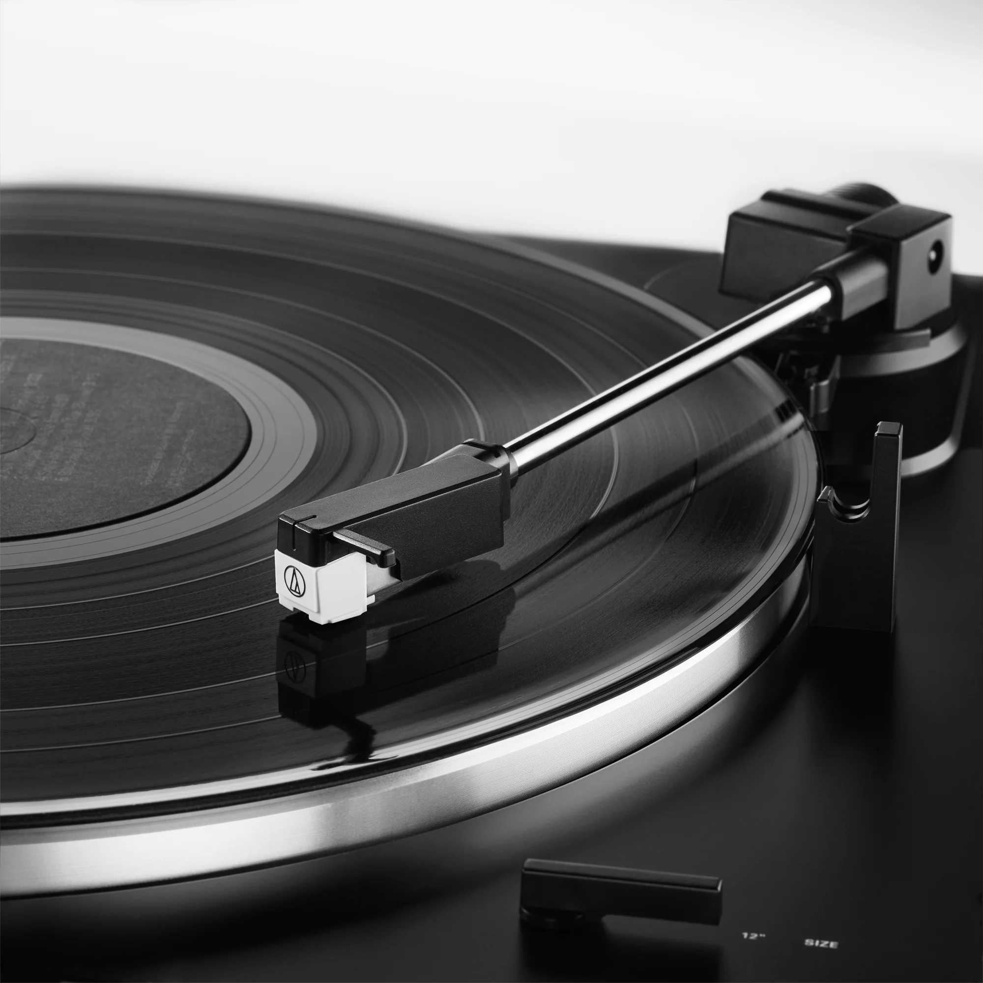 Audio-Technica AT-LP60XBT-USB-BK Fully Automatic Belt-Drive Stereo Turntable with Bluetooth and USB (Black) - Image 4
