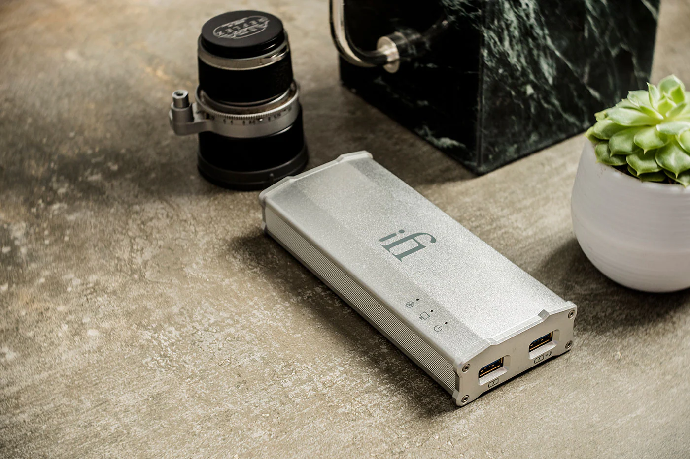 iFi Audio Micro iUSB3.0 Clean Power USB Hub with Active Noise Cancellation - Image 2