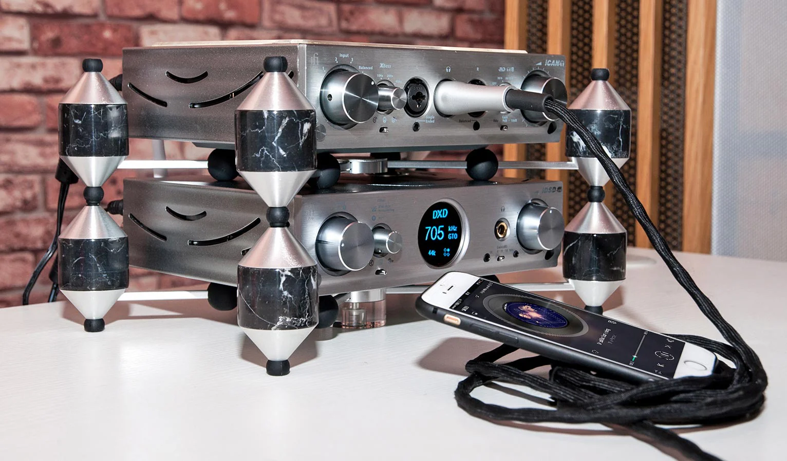 iFi Audio Pro iCAN Professional Studio Grade Fully Balanced Headphone Amplifier - Image 3