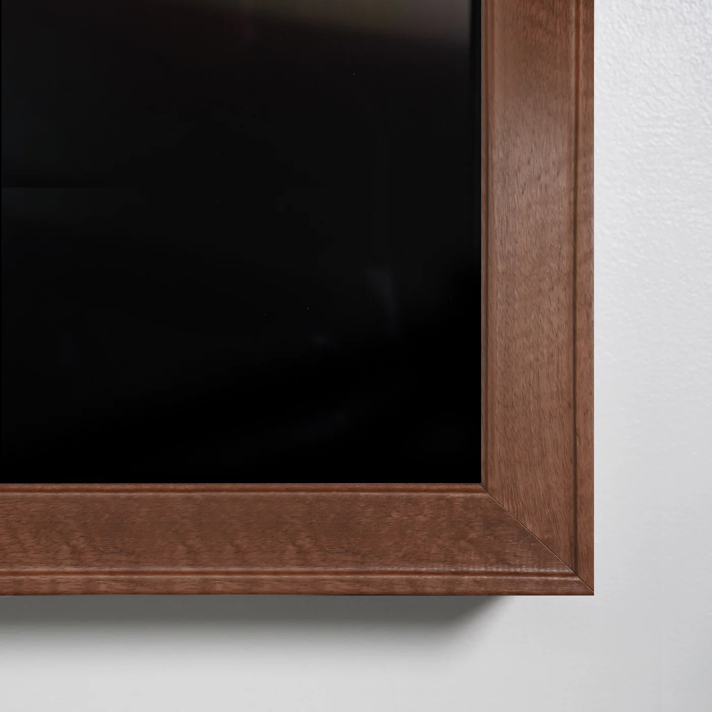 Leon Studio Frame for Sony BRAVIA 7 - Image 16