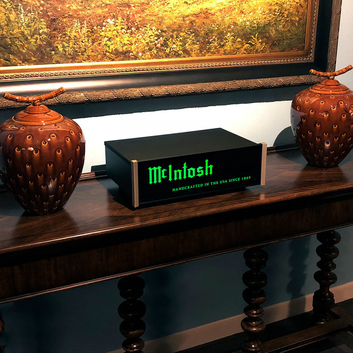 McIntosh LB200 Light Box (Black) - Image 4