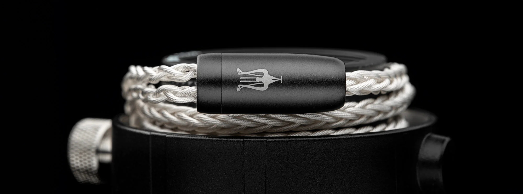 Meze Audio Mini XLR SiIver-Plated PCUHD Premium Cable (Silver) - Image 4