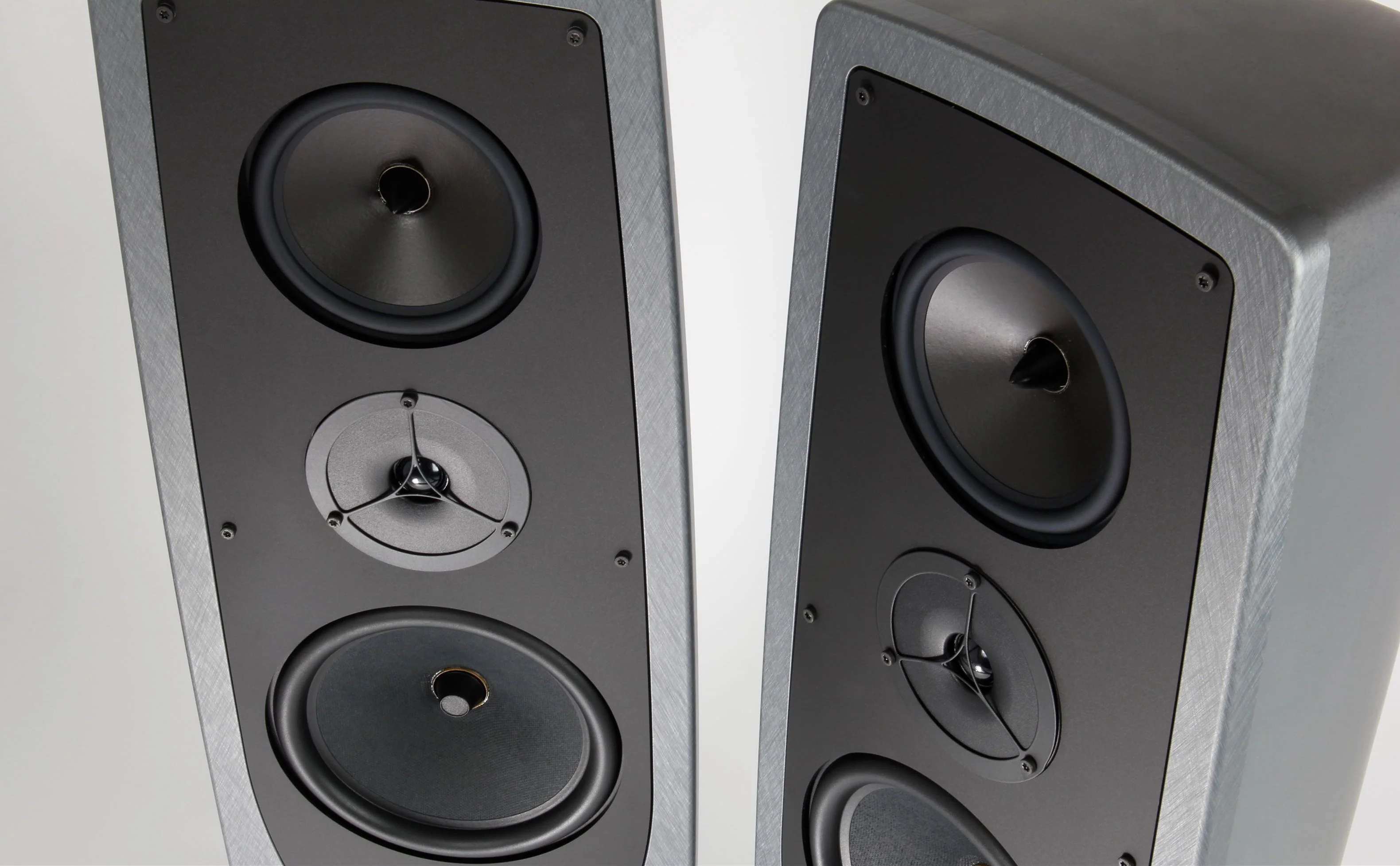 Rega AYA Floorstanding Loudspeakers - Pair (Steel with Dark Grey) - Image 9