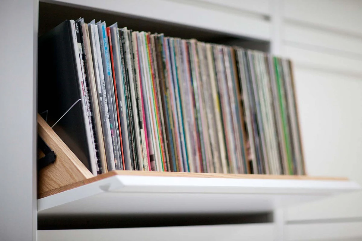 Symbol Audio AERO 76.5″ LP Storage Cabinet - Image 17