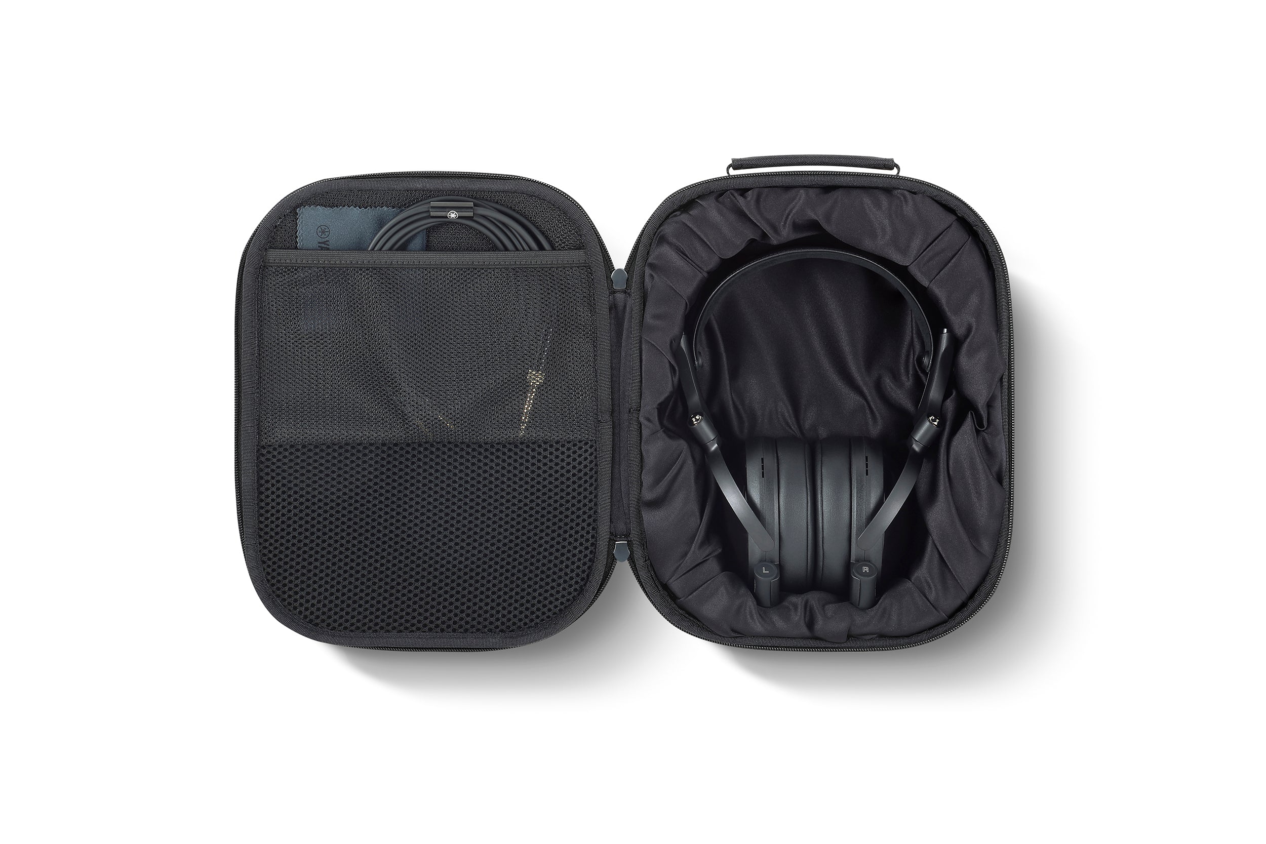 Yamaha YH-C3000 Premium Closed-Back Over-Ear Headphones - Image 5